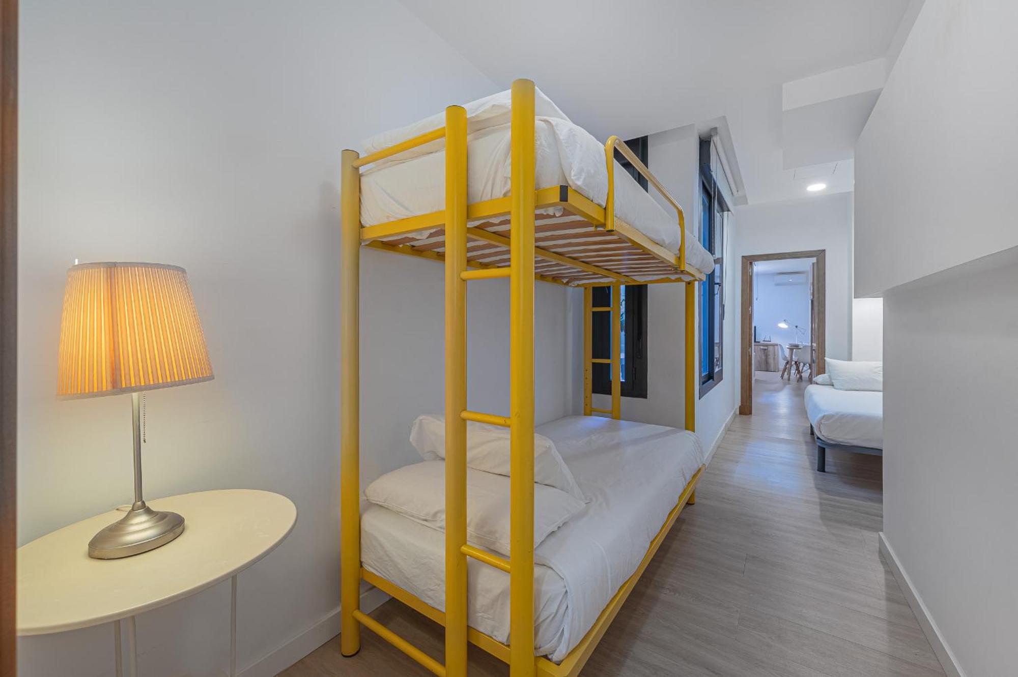 Dona Elvira Parras Apartment Malaga Bagian luar foto