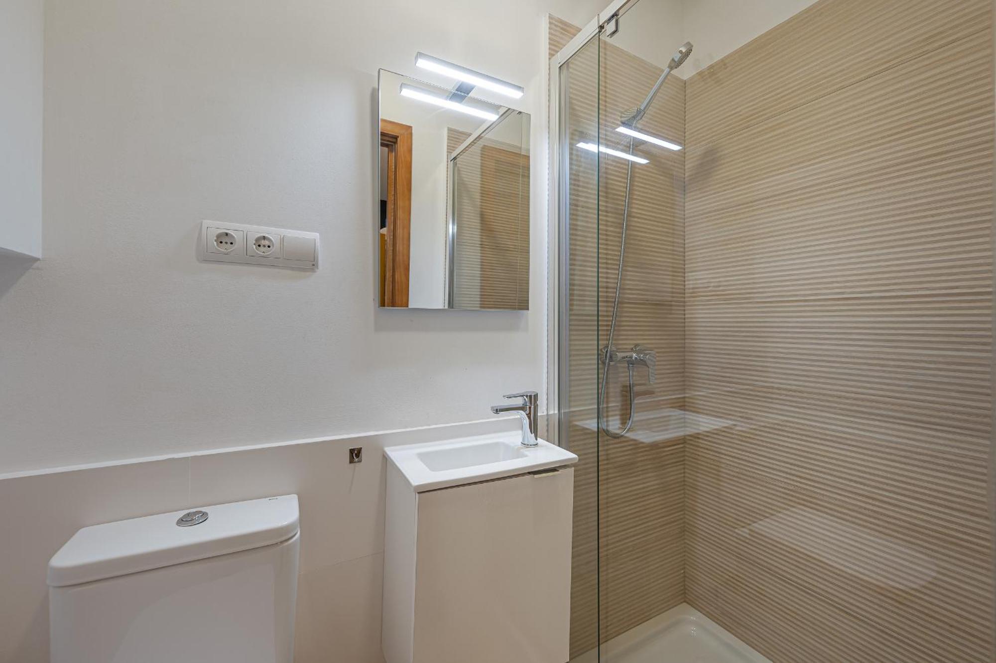 Dona Elvira Parras Apartment Malaga Bagian luar foto